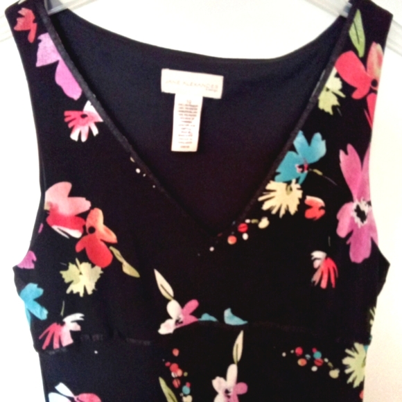 Jane Alexander Floral Midi Dress with Wrap style bodice - Picture 3 of 10